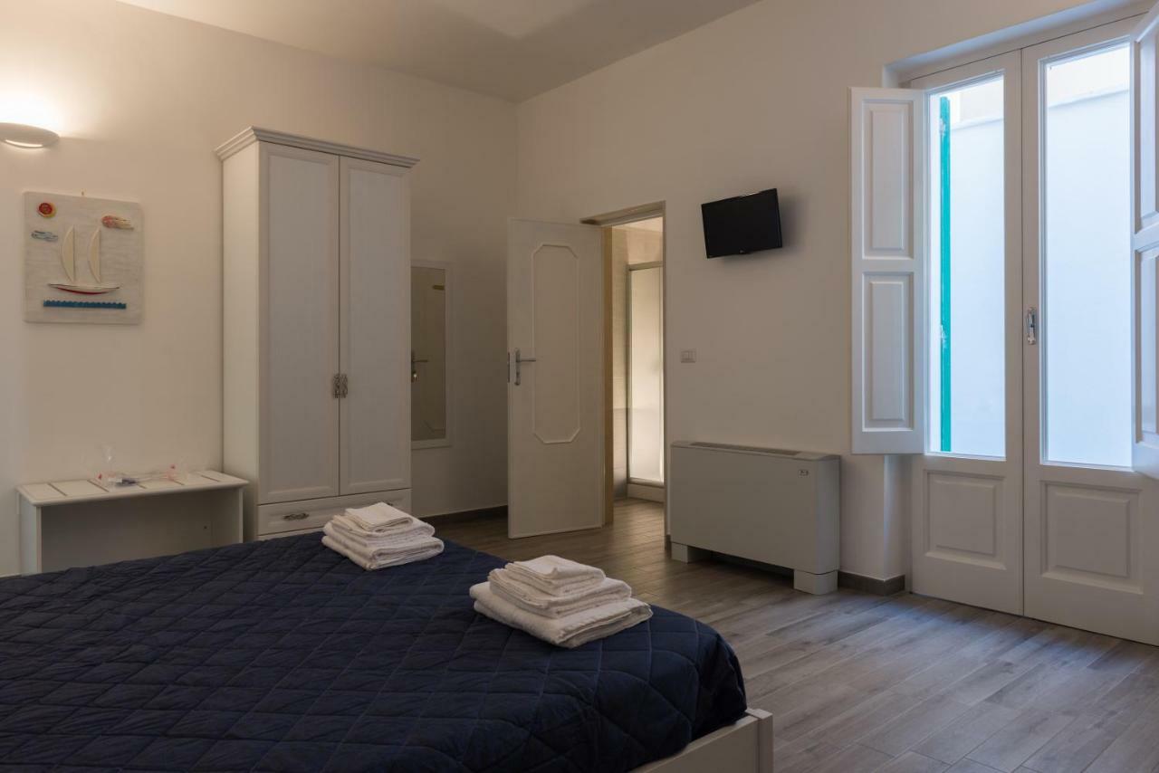 B&B Rotta Mediterranea Монополі Екстер'єр фото